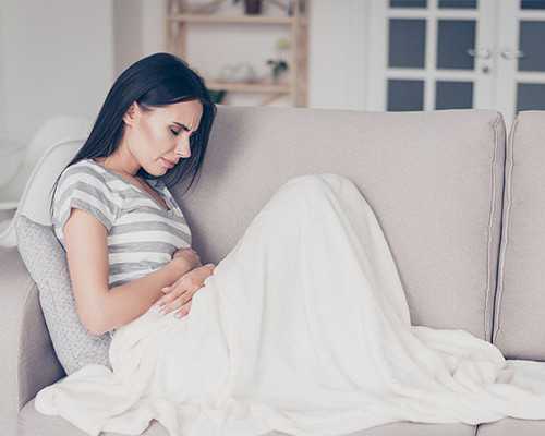 怀孕初期有什么症状_广东育儿假,女人在孕期做“春梦”，是怎么回事？专家教